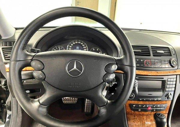 Mercedes-Benz Klasa E cena 29900 przebieg: 267000, rok produkcji 2006 z Środa Wielkopolska małe 667